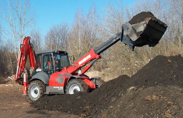 Manitou MANIHOE - terna o terna? Manitou1