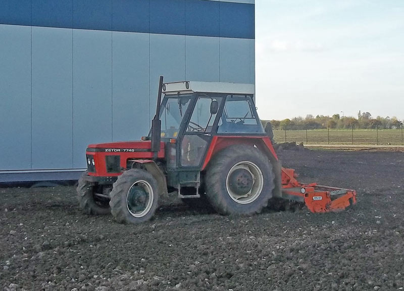 Traktor-Z-7745