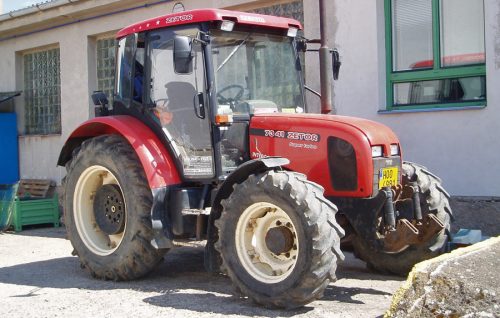 traktor-ZETOR-7341-1