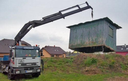 Přesun stavebních buněk a kontejnerů